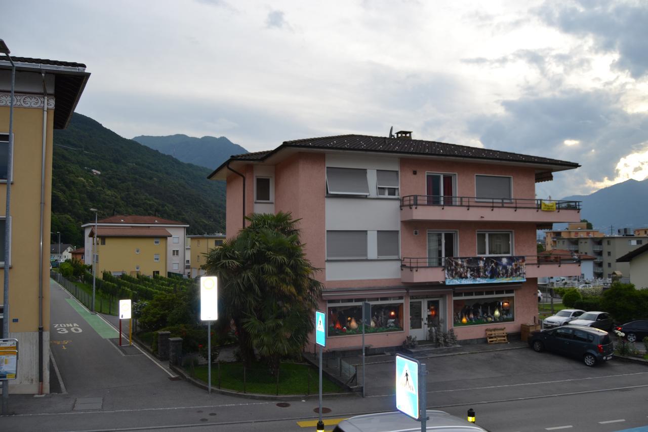 Osteria Centrale Cadenazzo Buitenkant foto